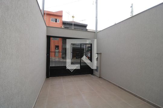 Garagem de casa à venda com 2 quartos, 75m² em Vila Antonieta, São Paulo