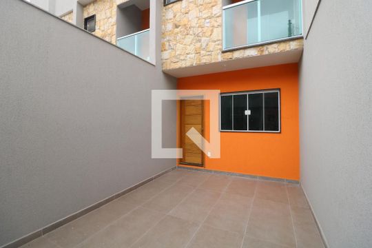 Garagem de casa à venda com 2 quartos, 75m² em Vila Antonieta, São Paulo