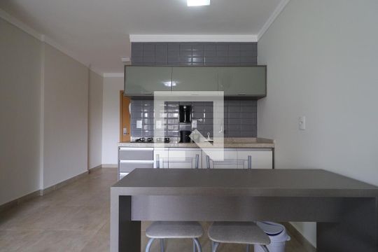 Suíte/Cozinha de kitnet/studio para alugar com 1 quarto, 34m² em Jardim Sao Luiz, Ribeirão Preto