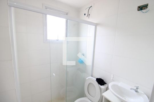 Banheiro de apartamento à venda com 2 quartos, 50m² em Vila Pita, São Paulo