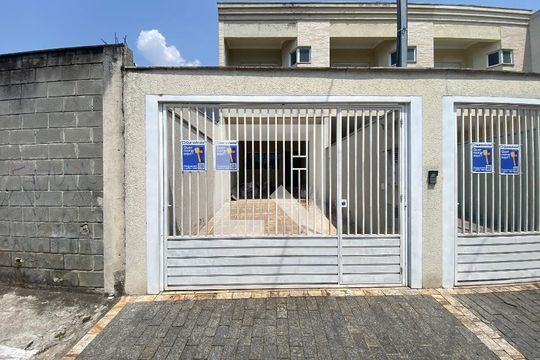 Fachada de casa à venda com 3 quartos, 145m² em Vila Buenos Aires, São Paulo