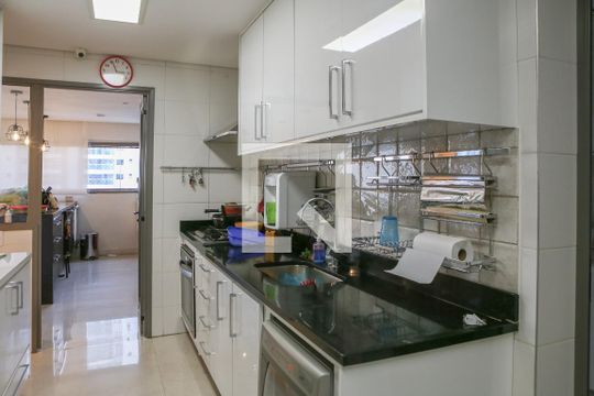 Cozinha de apartamento à venda com 3 quartos, 174m² em Vila Leopoldina, São Paulo