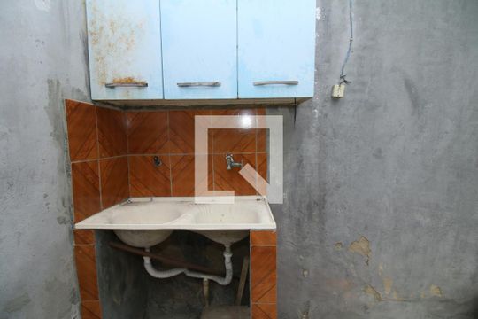Área de Serviço de casa para alugar com 1 quarto, 42m² em Cordovil, Rio de Janeiro