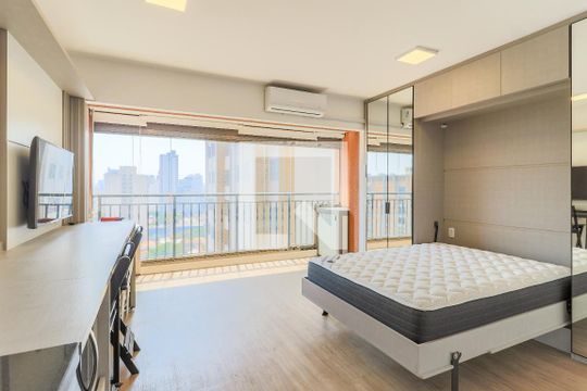 Kitnet/Studio para alugar com 1 quarto, 30m² em Santo Amaro, São Paulo