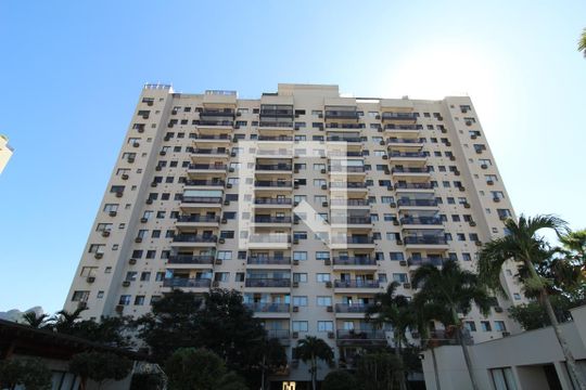 Fachada do bloco de apartamento à venda com 3 quartos, 76m² em Jacarepaguá, Rio de Janeiro