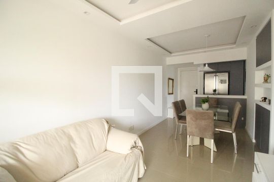 Sala de apartamento à venda com 3 quartos, 76m² em Jacarepaguá, Rio de Janeiro