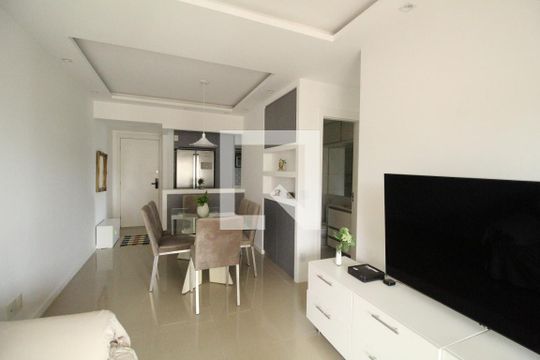 Sala de apartamento à venda com 3 quartos, 76m² em Jacarepaguá, Rio de Janeiro