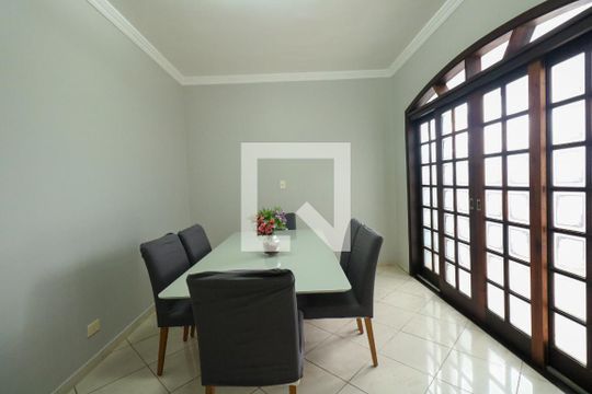 Sala de Jantar de casa à venda com 3 quartos, 348m² em Nova Gerti, São Caetano do Sul
