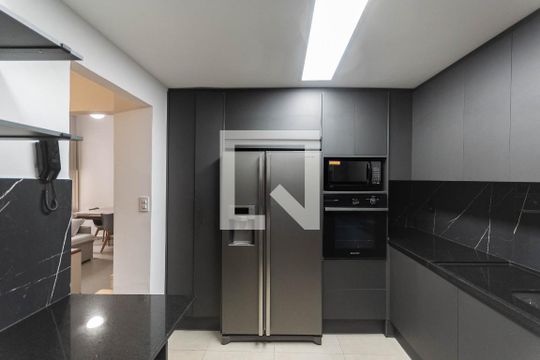 Cozinha e Área de Serviço de apartamento para alugar com 2 quartos, 74m² em Tijuca, Rio de Janeiro