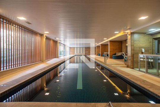 Área comum - Piscina coberta de apartamento à venda com 3 quartos, 73m² em Consolação, São Paulo