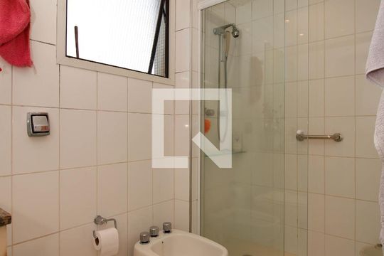 Banheiro da Suíte de apartamento à venda com 4 quartos, 129m² em Pinheiros, São Paulo
