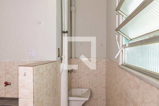 Área de Serviço de apartamento para alugar com 2 quartos, 72m² em Penha, Rio de Janeiro