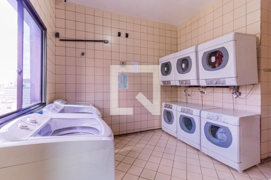 Lavanderia de apartamento para alugar com 1 quarto, 32m² em Higienópolis, São Paulo