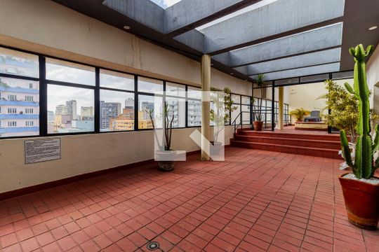 Terraço de apartamento para alugar com 1 quarto, 32m² em Higienópolis, São Paulo