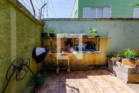 Quintal de casa à venda com 7 quartos, 305m² em Minas Brasil, Belo Horizonte
