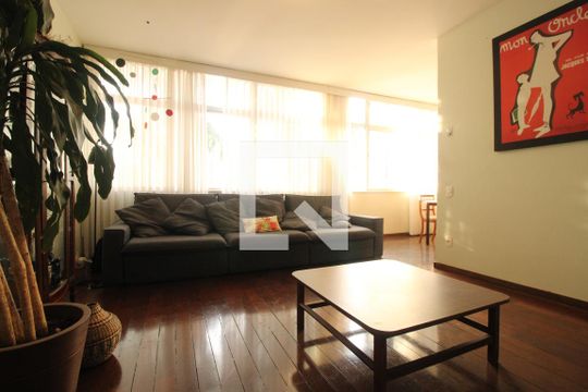 Apartamento à venda com 4 quartos, 146m² em Serra, Belo Horizonte