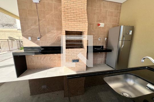 Churrasqueira de apartamento para alugar com 2 quartos, 42m² em Taquara, Rio de Janeiro