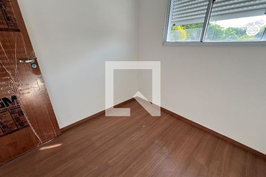 Quarto 02 de apartamento para alugar com 2 quartos, 42m² em Taquara, Rio de Janeiro