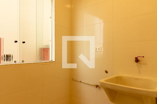 Área de Serviço de apartamento para alugar com 2 quartos, 79m² em Granja Viana, Cotia