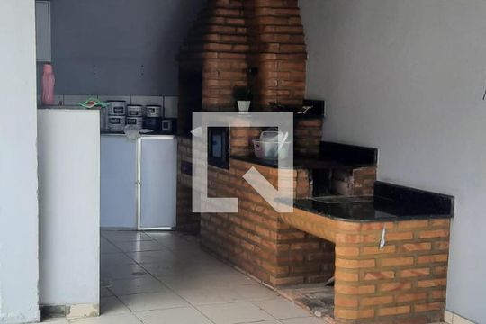 Área Externa de casa à venda com 2 quartos, 85m² em Dom Silverio, Belo Horizonte