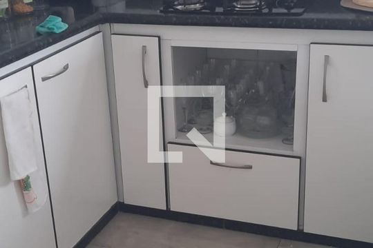 Cozinha de casa à venda com 2 quartos, 85m² em Dom Silverio, Belo Horizonte
