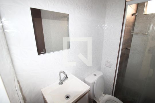 Banheiro de apartamento para alugar com 2 quartos, 48m² em Jardim Tiro Ao Pombo, São Paulo