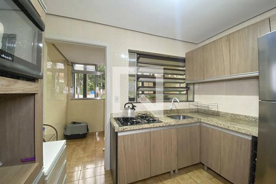 Cozinha de apartamento para alugar com 3 quartos, 60m² em Rio Branco, São Leopoldo