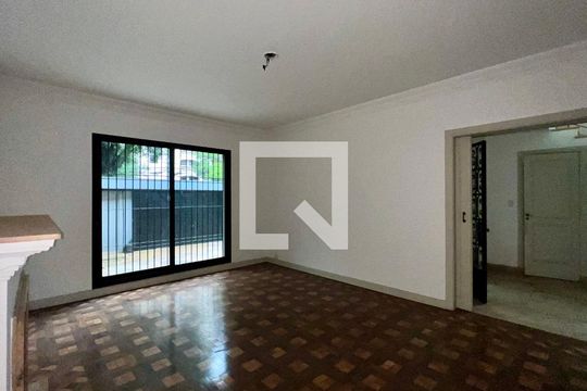 Casa à venda com 4 quartos, 650m² em Jardim Paulista, São Paulo
