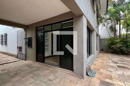 Garagem de casa à venda com 4 quartos, 650m² em Jardim Paulista, São Paulo