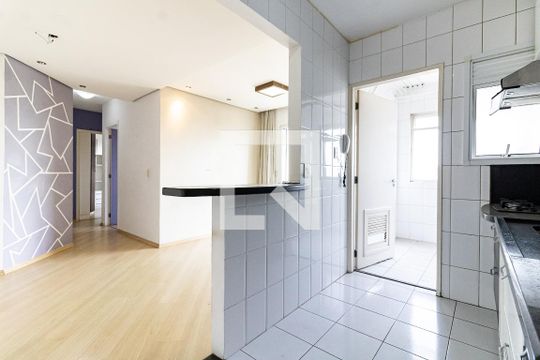 Cozinha de apartamento para alugar com 2 quartos, 55m² em Sacomã, São Paulo