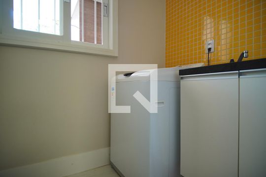 Área de Serviço de casa à venda com 3 quartos, 270m² em Jardim Floresta, Porto Alegre