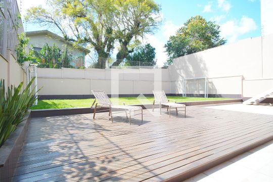 Quintal de casa à venda com 3 quartos, 270m² em Jardim Floresta, Porto Alegre