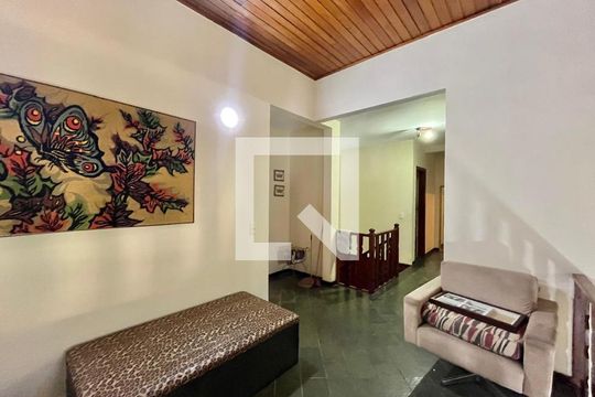 Sala do segundo andar de casa para alugar com 4 quartos, 300m² em Anil, Rio de Janeiro