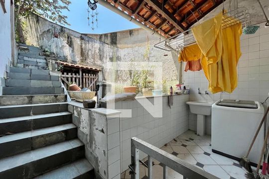 Área de serviço de casa para alugar com 4 quartos, 300m² em Anil, Rio de Janeiro