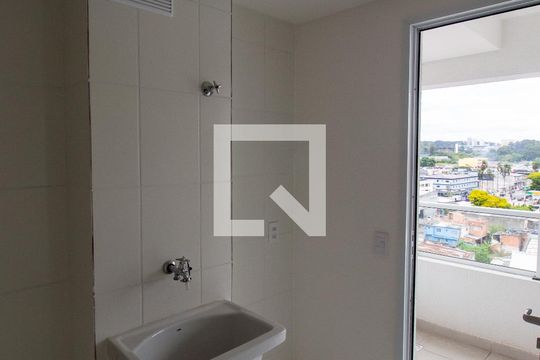 Área de Serviço de apartamento para alugar com 2 quartos, 44m² em Vila Carmosina, São Paulo
