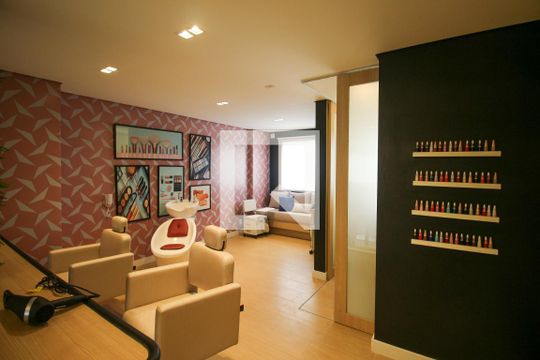 Área comum / Espaço mulher de apartamento para alugar com 2 quartos, 44m² em Vila Carmosina, São Paulo