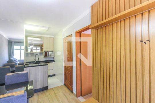 Sala de apartamento para alugar com 2 quartos, 45m² em Jardim Santa Terezinha (zona Leste), São Paulo