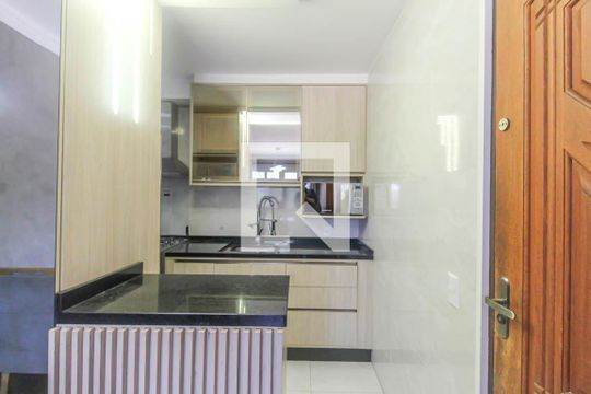 Cozinha de apartamento para alugar com 2 quartos, 45m² em Jardim Santa Terezinha (zona Leste), São Paulo