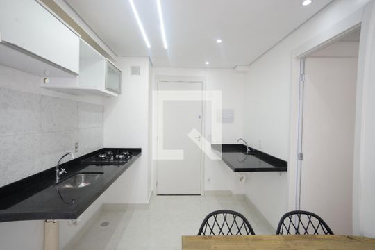 Cozinha de apartamento para alugar com 1 quarto, 25m² em Mooca, São Paulo