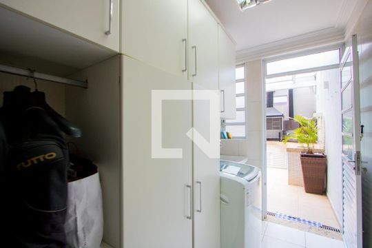Área de serviço de casa à venda com 3 quartos, 172m² em Jardim Jamaica, Santo André