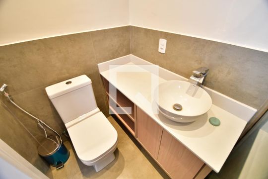 Banheiro 2 de casa de condomínio à venda com 3 quartos, 213m² em Chácara Santa Margarida, Campinas