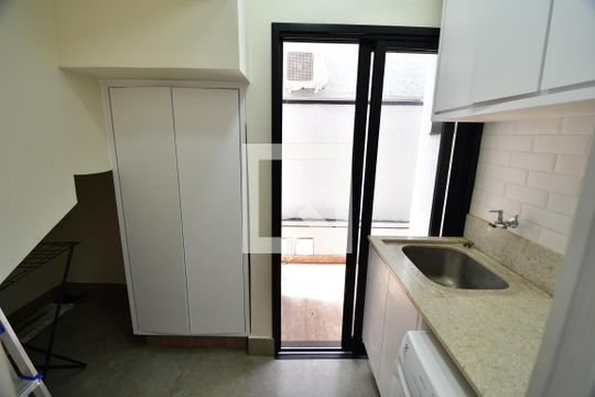 Área de Serviço  de casa de condomínio à venda com 3 quartos, 213m² em Chácara Santa Margarida, Campinas