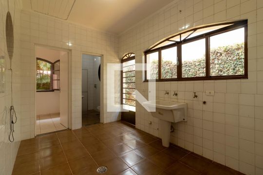 Área de Serviço de casa para alugar com 4 quartos, 280m² em Horizontal Park, Cotia