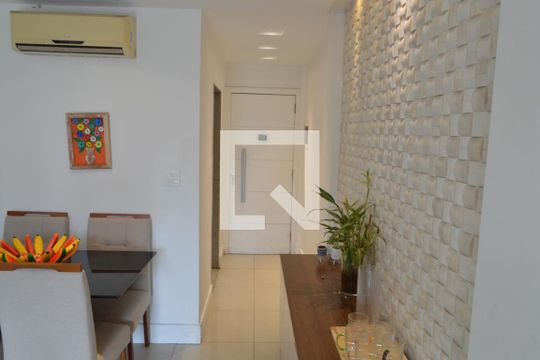 Entrada de apartamento à venda com 2 quartos, 69m² em Curicica, Rio de Janeiro