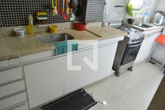 Cozinha  de apartamento à venda com 2 quartos, 69m² em Curicica, Rio de Janeiro
