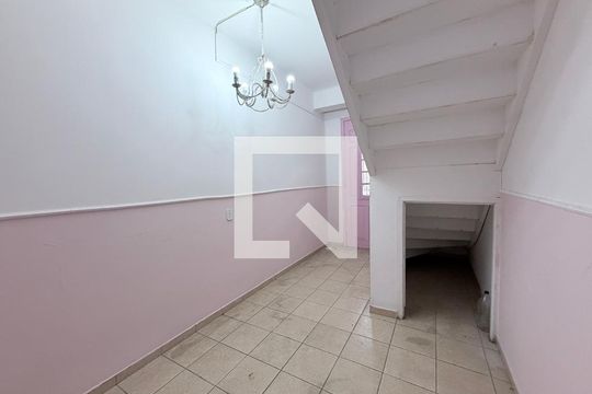 Entrada de casa para alugar com 2 quartos, 45m² em Mooca, São Paulo