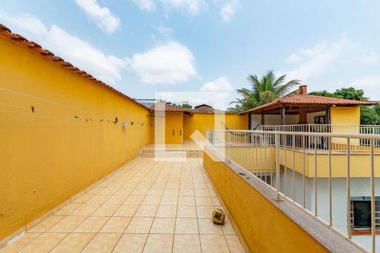 Área externa de apartamento à venda com 4 quartos, 295m² em Barreiro, Belo Horizonte