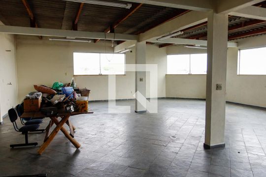 Área comum de casa à venda com 5 quartos, 478m² em Pestana, Osasco