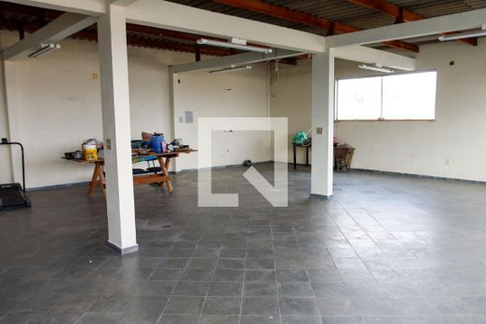 Área comum de casa à venda com 5 quartos, 478m² em Pestana, Osasco