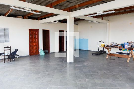 Área comum de casa à venda com 5 quartos, 478m² em Pestana, Osasco